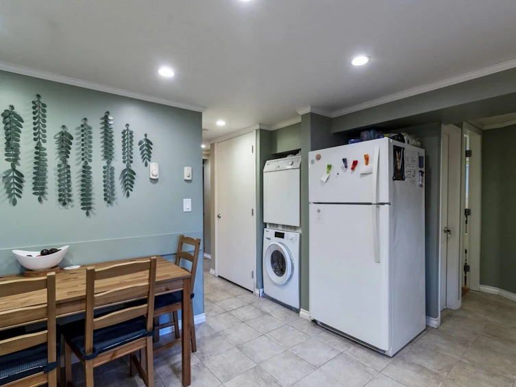 4477 W 15th Avenue, Vancouver, BC, V6R 3B1 - 15
