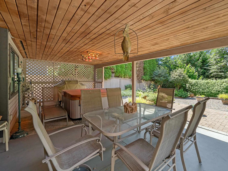 2515 Edgemont Boulevard, North Vancouver, BC, V7R 2M9 - 7