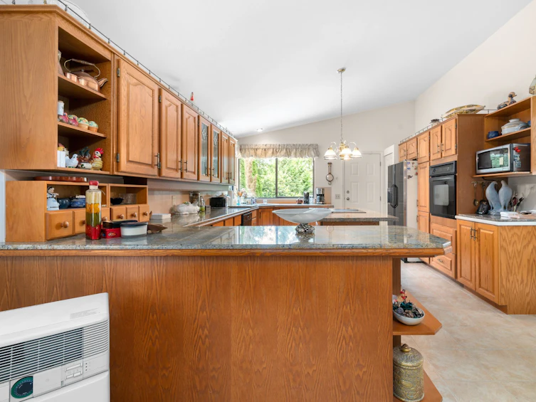 2515 Edgemont Boulevard, North Vancouver, BC, V7R 2M9 - 8