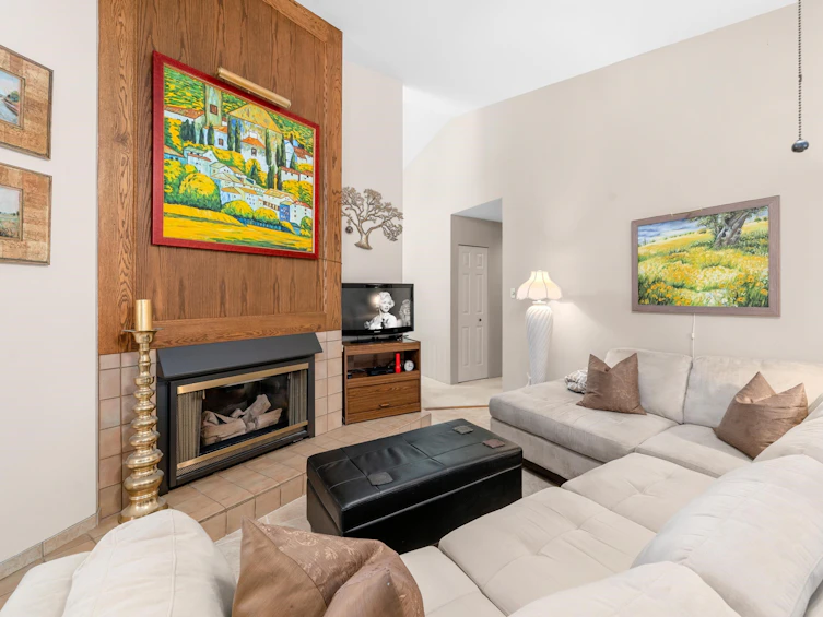 2515 Edgemont Boulevard, North Vancouver, BC, V7R 2M9 - 13