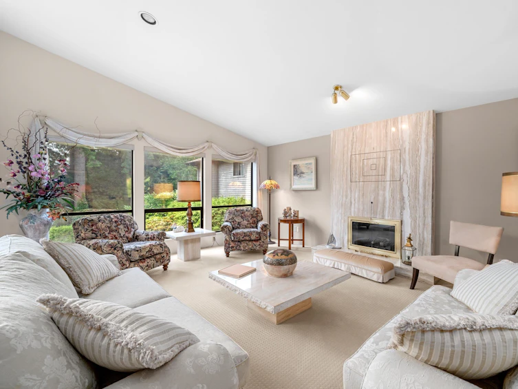 2515 Edgemont Boulevard, North Vancouver, BC, V7R 2M9 - 15
