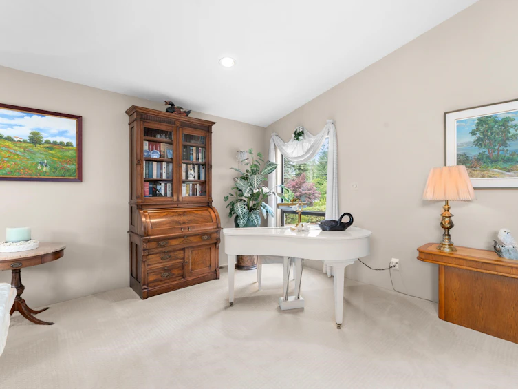 2515 Edgemont Boulevard, North Vancouver, BC, V7R 2M9 - 18