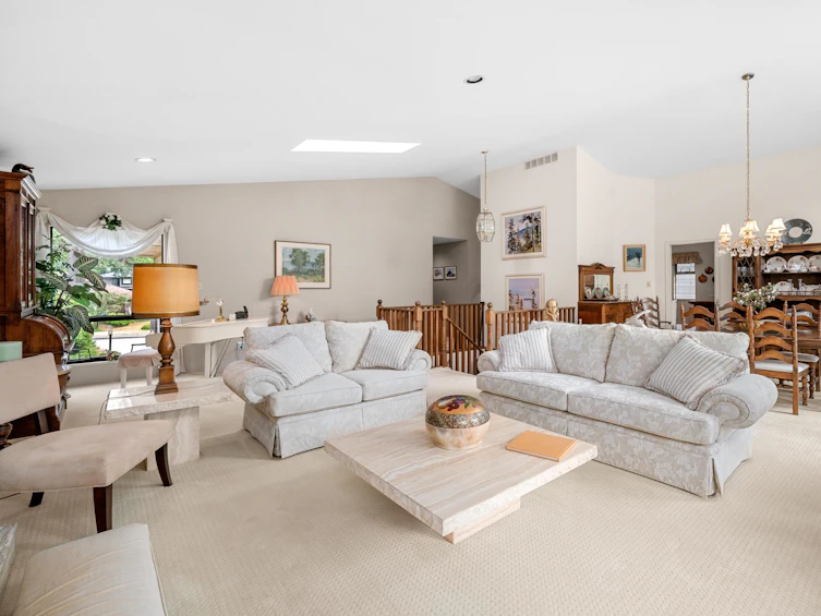 2515 Edgemont Boulevard, North Vancouver, BC, V7R 2M9 - 19