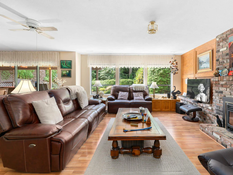 2515 Edgemont Boulevard, North Vancouver, BC, V7R 2M9 - 34
