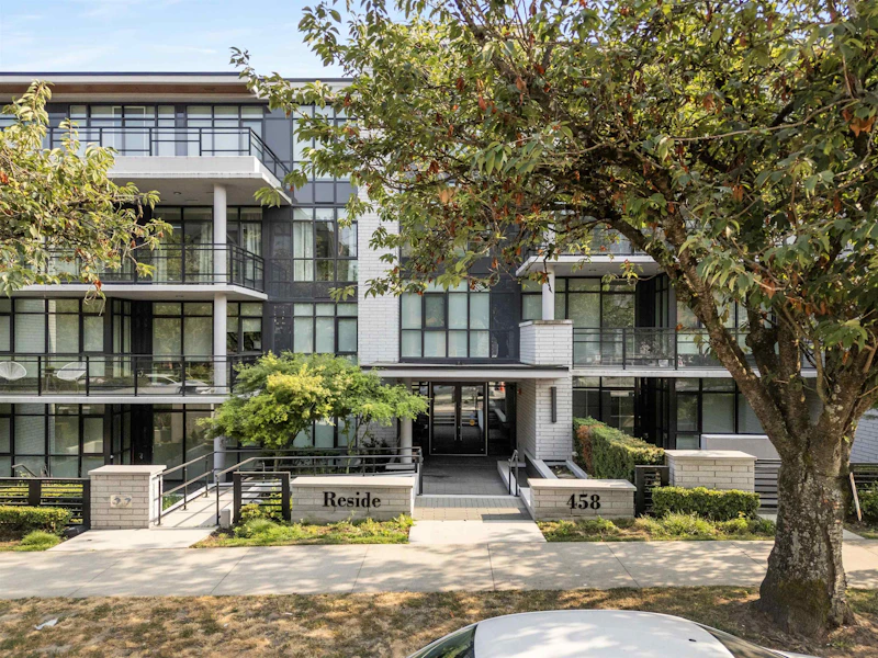105 - 458 W 63rd Avenue, Vancouver BC