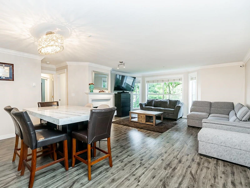 211 - 7171 121st Street, Surrey BC V3W 1G9