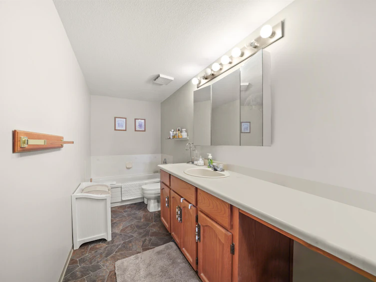 122-22514 116 Avenue, Maple Ridge, BC, V2X 0N8 - 23