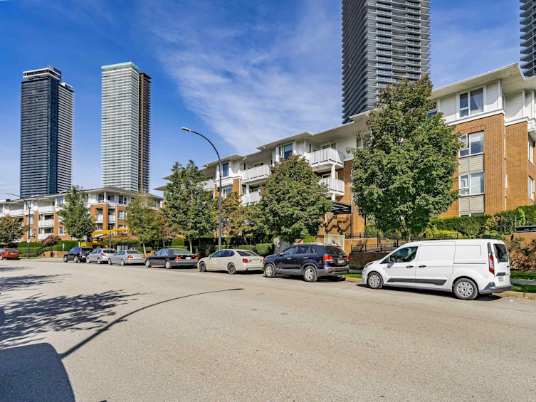 407-4783 Dawson Street, Burnaby, BC, V5C 0A8 - 2