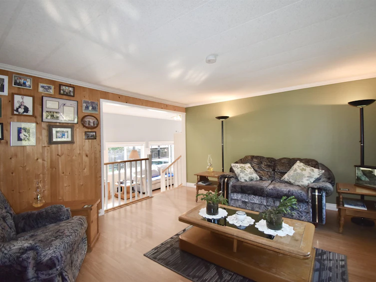 1327 Kearton Road, Gibsons, BC, V0N 1V4 - 12