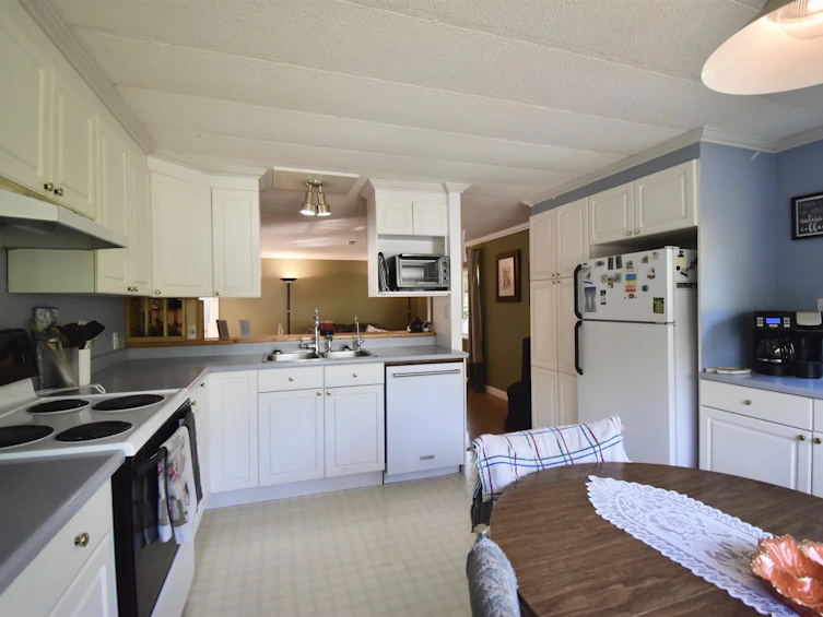 1327 Kearton Road, Gibsons, BC, V0N 1V4 - 15