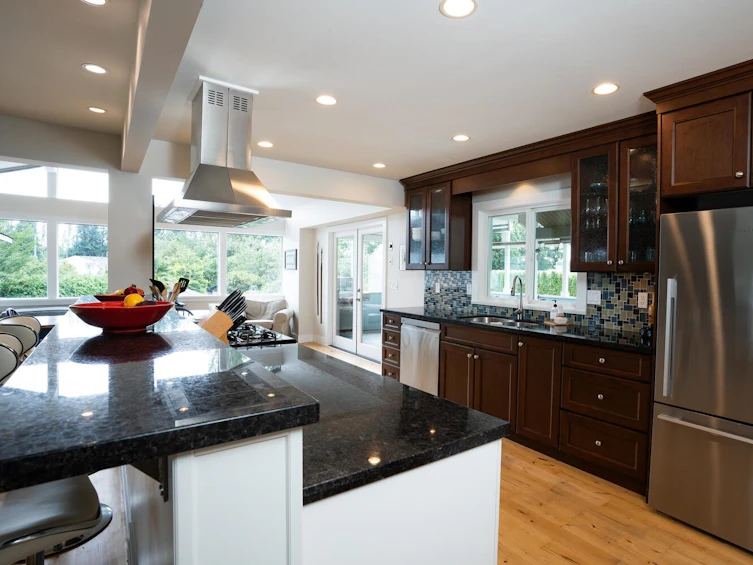 5050 Massey Drive, Delta, BC, V4K 1B5 - 8