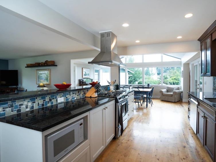 5050 Massey Drive, Delta, BC, V4K 1B5 - 9