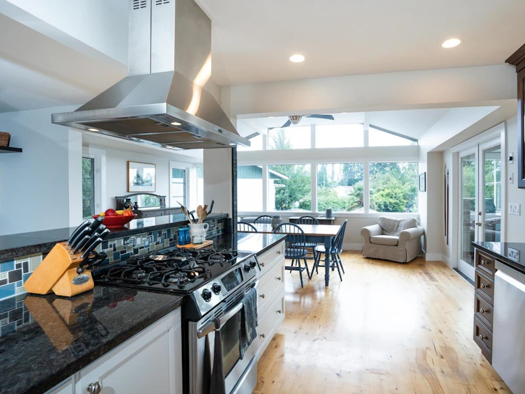 5050 Massey Drive, Delta, BC, V4K 1B5 - 10