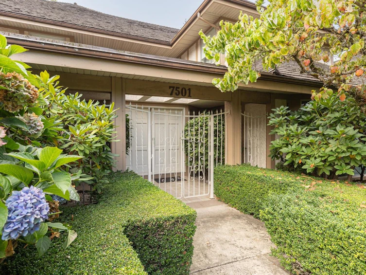 7501 Lambeth Drive, Burnaby, BC, V5E 4B4 - 3