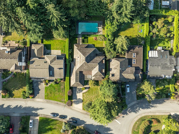 7501 Lambeth Drive, Burnaby, BC, V5E 4B4 - 34