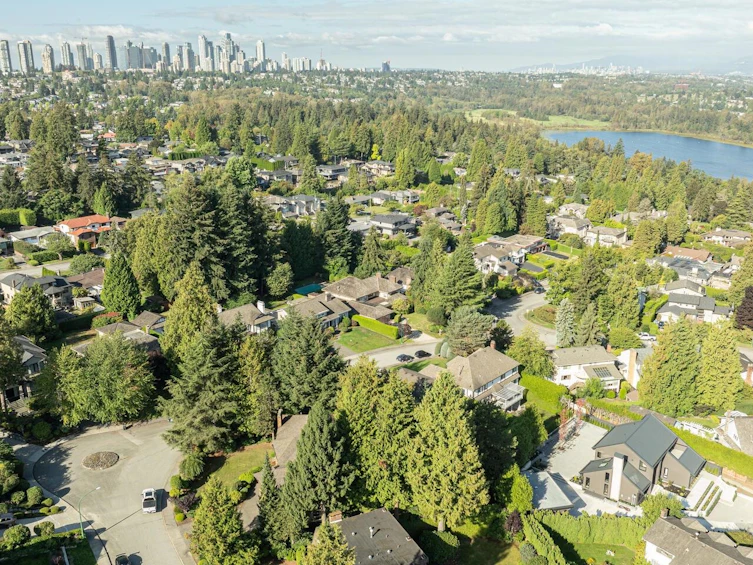 7501 Lambeth Drive, Burnaby, BC, V5E 4B4 - 36
