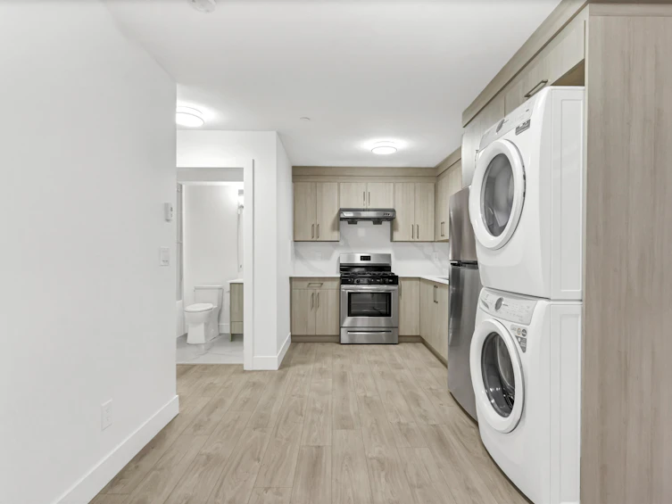 402 E 59th Avenue, Vancouver, BC, V5X 1Y1 - 21