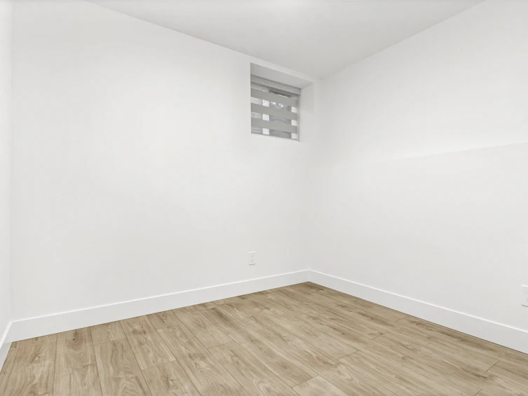 402 E 59th Avenue, Vancouver, BC, V5X 1Y1 - 25