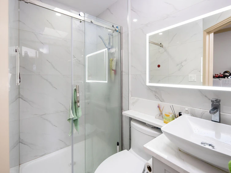 4702 Parker Street, Burnaby, BC, V5C 3E3 - 14