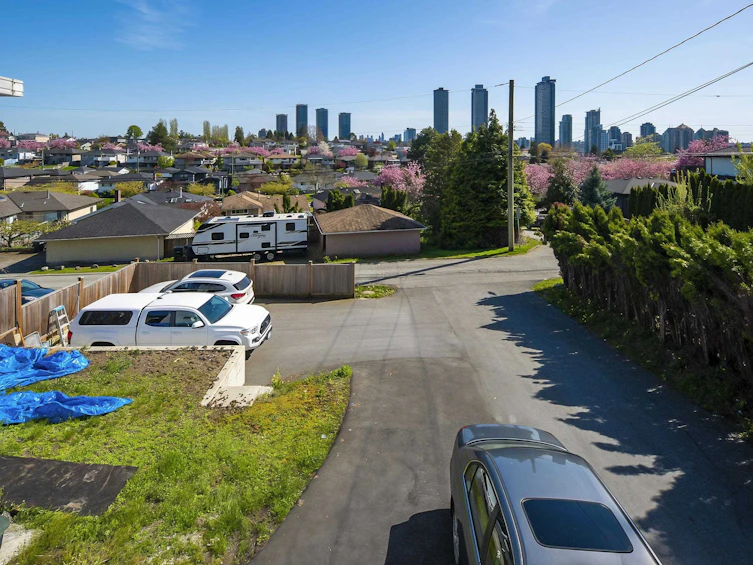 4702 Parker Street, Burnaby, BC, V5C 3E3 - 21