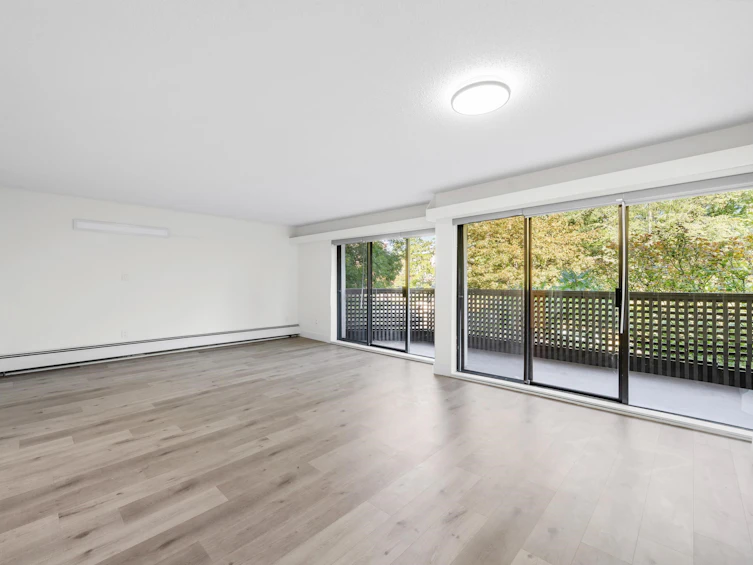 205-1945 Woodway Place, Burnaby, BC, V5B 4S4 - 8