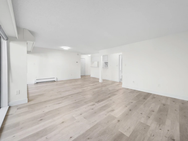 205-1945 Woodway Place, Burnaby, BC, V5B 4S4 - 10