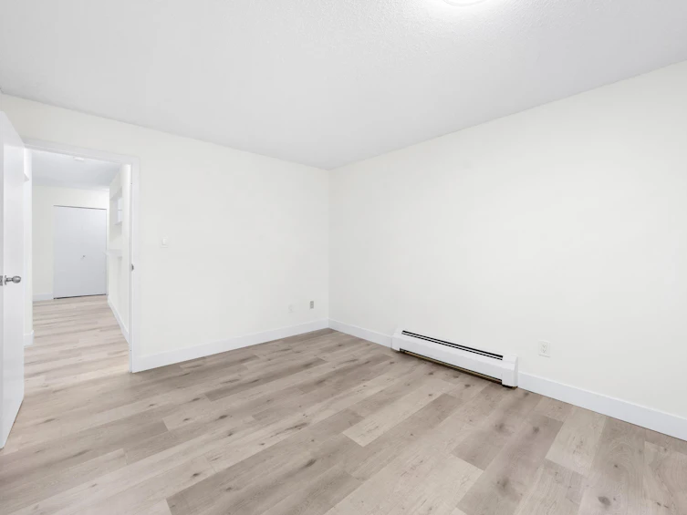 205-1945 Woodway Place, Burnaby, BC, V5B 4S4 - 14
