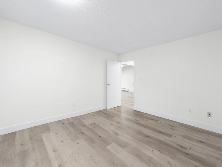 205-1945 Woodway Place, Burnaby, BC, V5B 4S4 - 15
