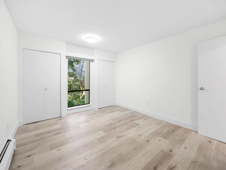 205-1945 Woodway Place, Burnaby, BC, V5B 4S4 - 16