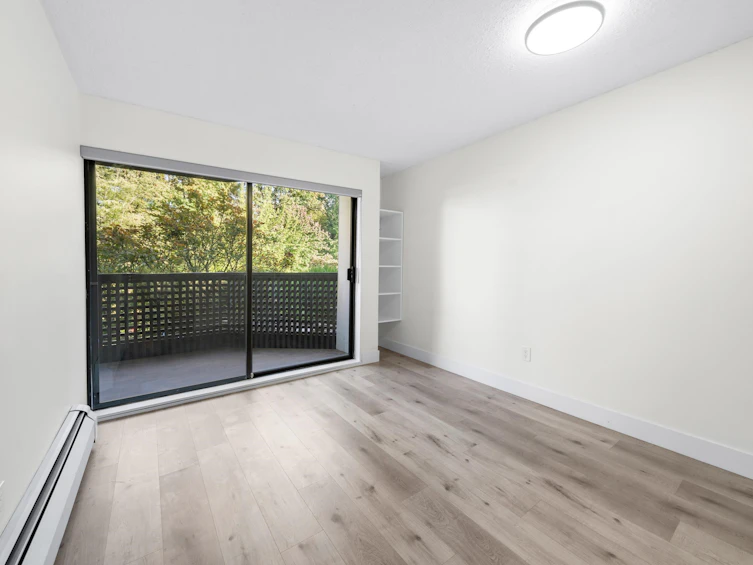 205-1945 Woodway Place, Burnaby, BC, V5B 4S4 - 17