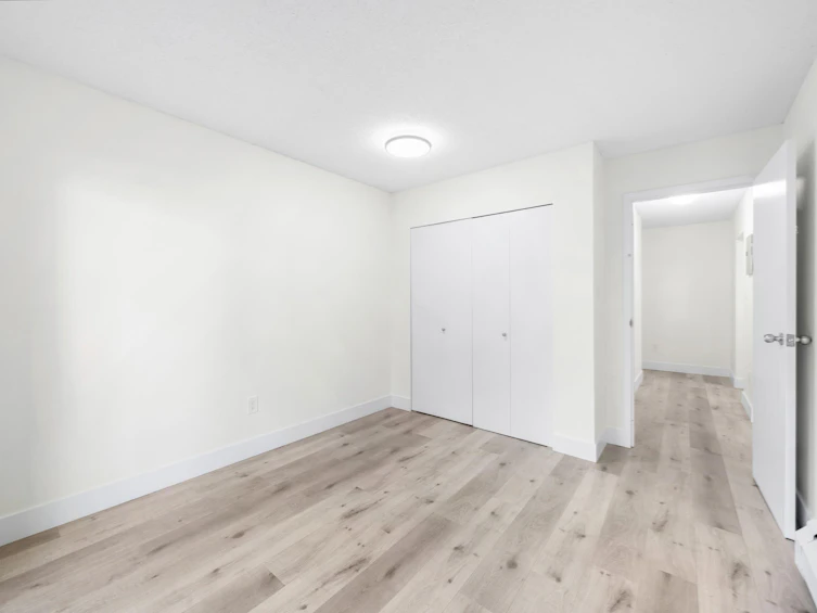 205-1945 Woodway Place, Burnaby, BC, V5B 4S4 - 19