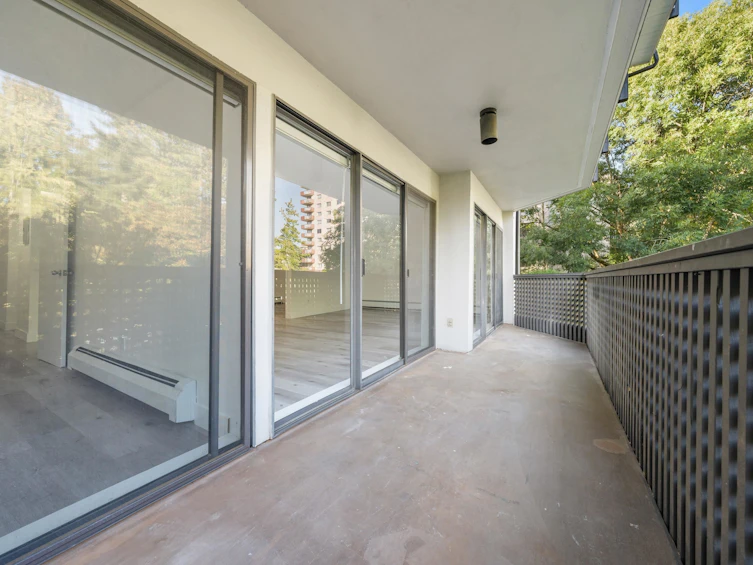 205-1945 Woodway Place, Burnaby, BC, V5B 4S4 - 32