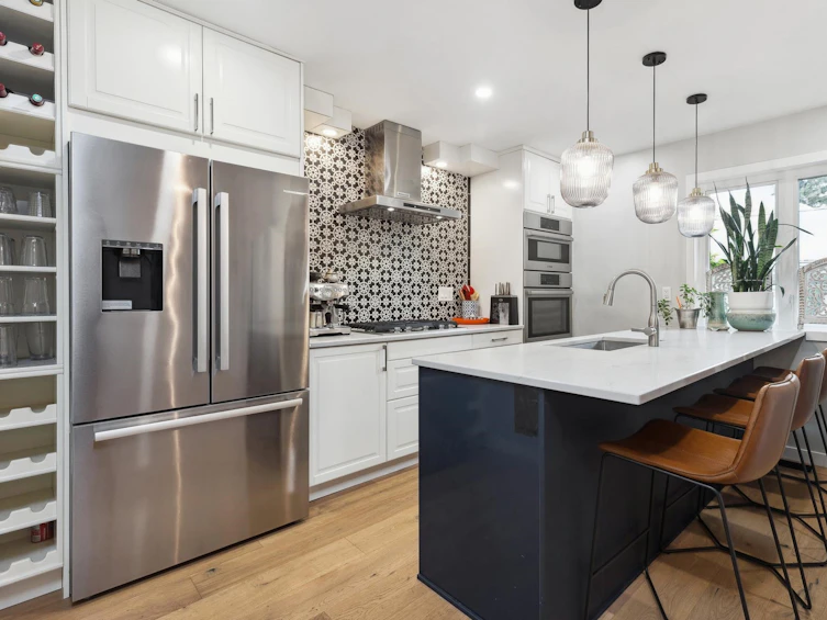 1585 Bowser Avenue, North Vancouver, BC, V7P 2Y4 - 9