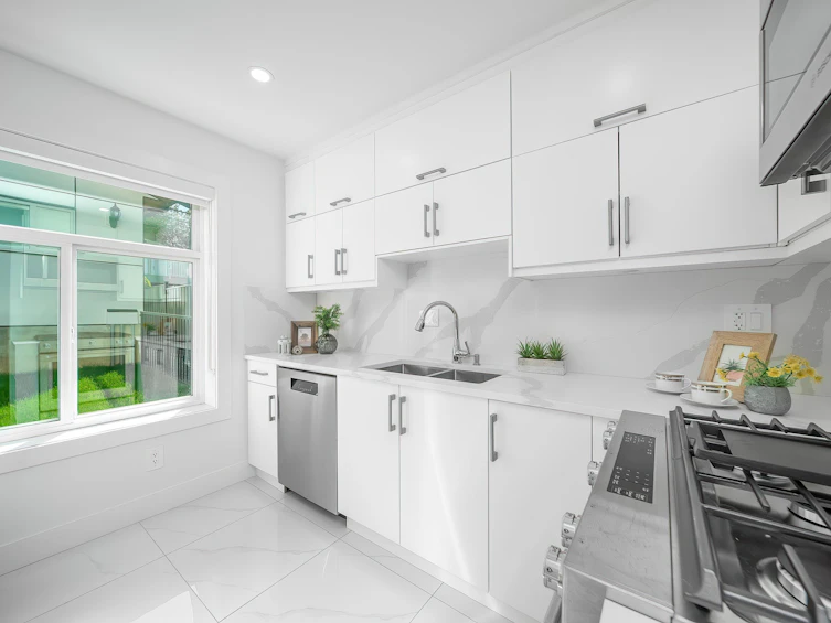 2-2576 E 28th Avenue, Vancouver, BC, V5R 1R6 - 9