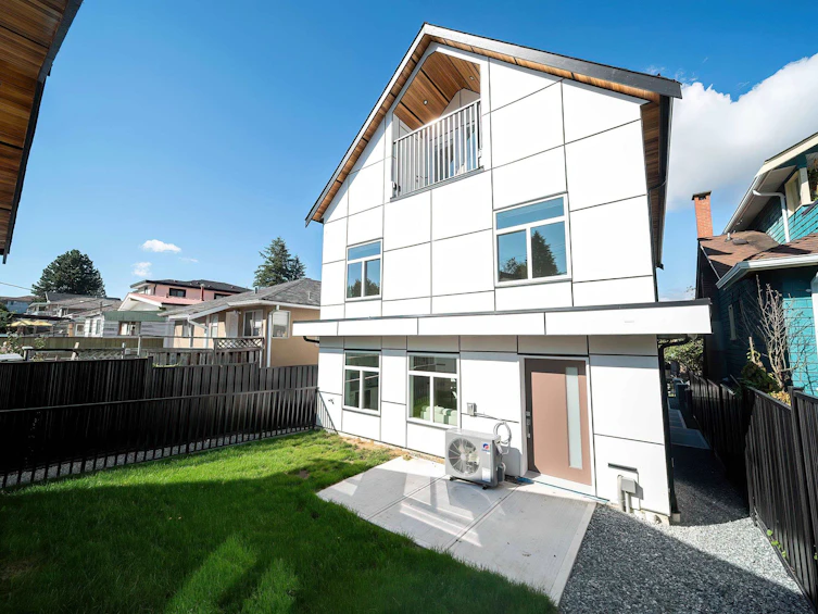 2-2576 E 28th Avenue, Vancouver, BC, V5R 1R6 - 18