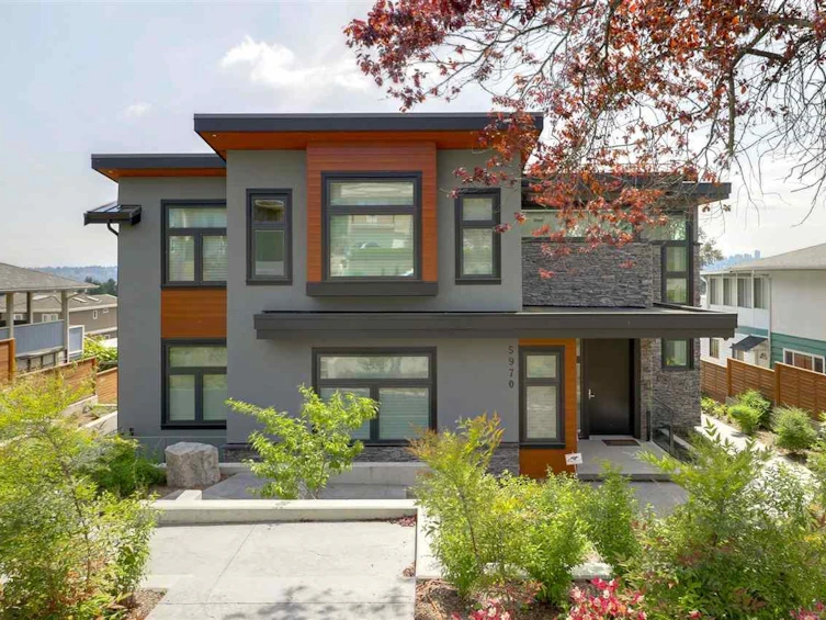 5970 Grant Street, Burnaby, BC, V5B 2K4 - 2