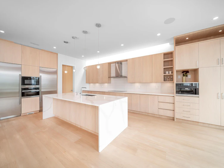 5970 Grant Street, Burnaby, BC, V5B 2K4 - 16