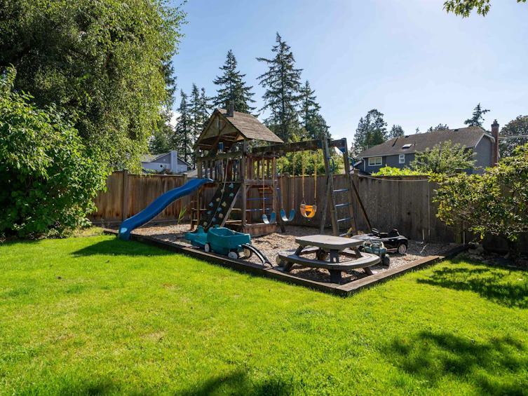 13022 Summerhill Crescent, Surrey, BC, V4A 7R8 - 25
