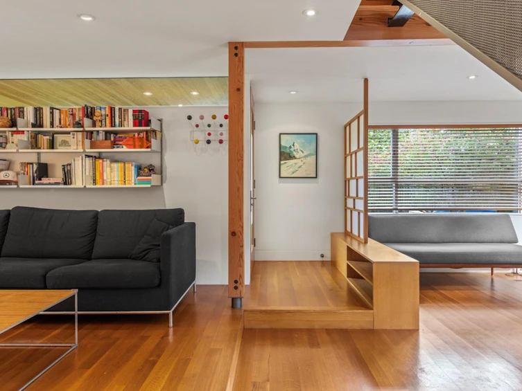 951 Semlin Drive, Vancouver, BC, V5L 4J7 - 6