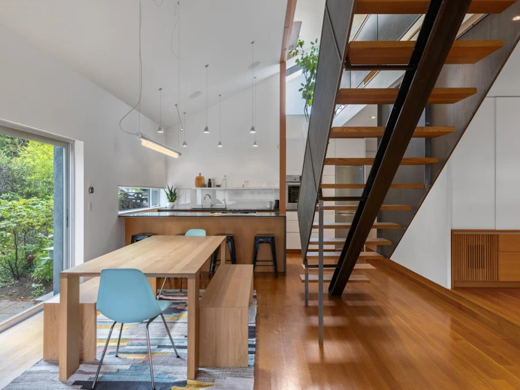 951 Semlin Drive, Vancouver, BC, V5L 4J7 - 13