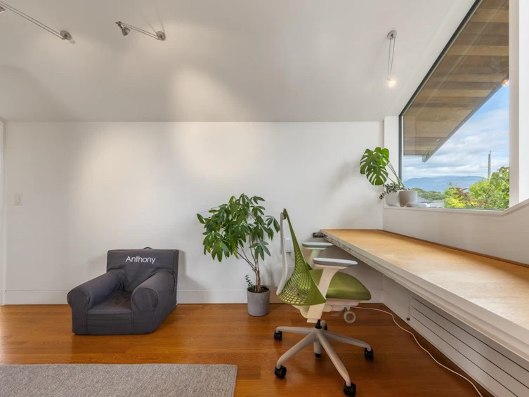 951 Semlin Drive, Vancouver, BC, V5L 4J7 - 23