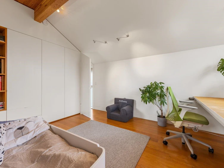 951 Semlin Drive, Vancouver, BC, V5L 4J7 - 24