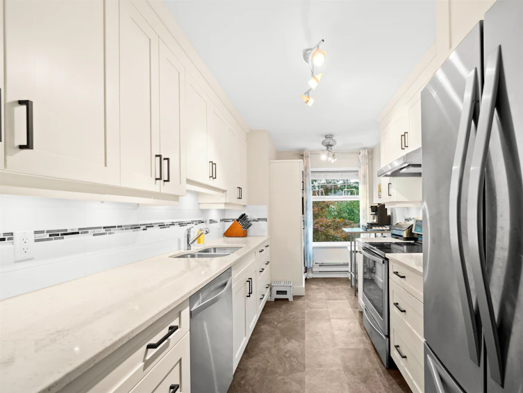 309-16085 83, Surrey, BC, V4N 0N2 - 7