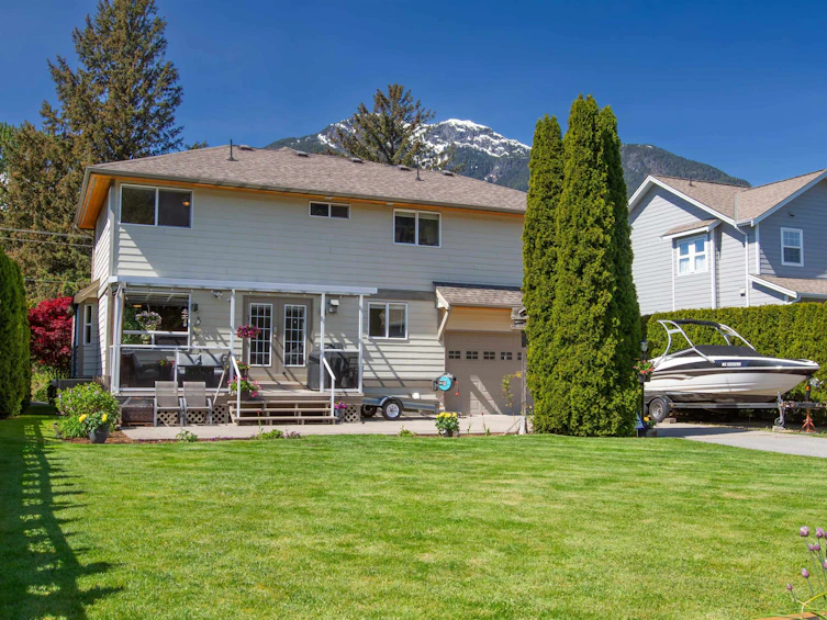 41434 Government Road, Squamish, BC, V8B 0G4 - 2