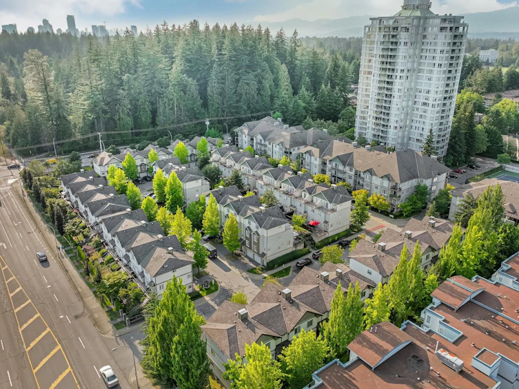 101-14877 100 Avenue, Surrey, BC, V3R 3H1