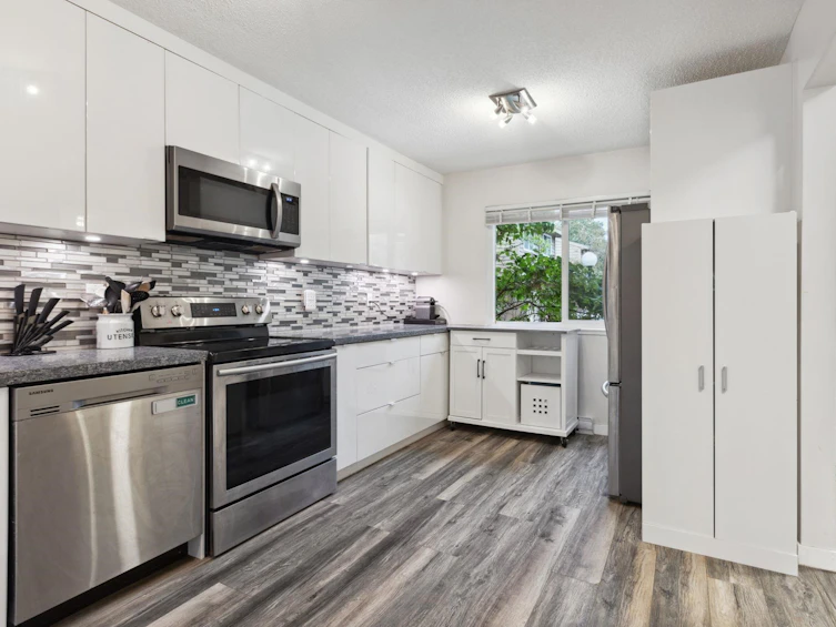 44-9111 No. 5 Road, Richmond, BC, V7A 4N3 - 4
