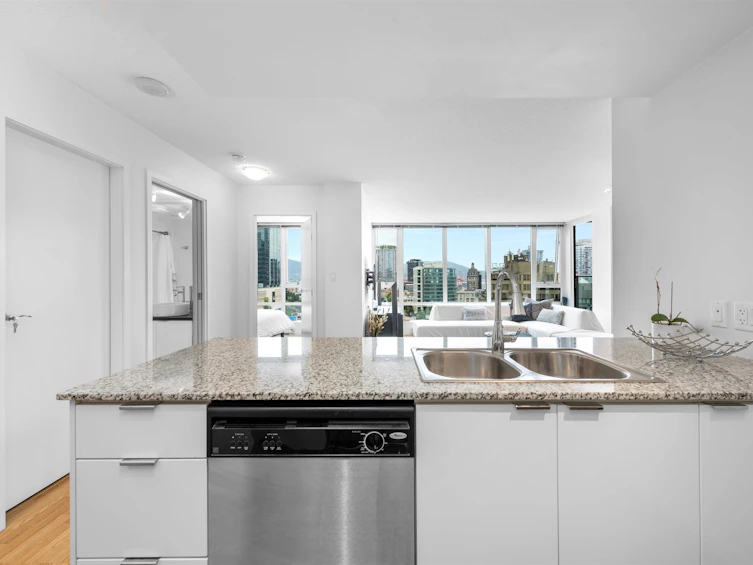 1903-233 Robson Street, Vancouver, BC, V6B 0E8 - 10