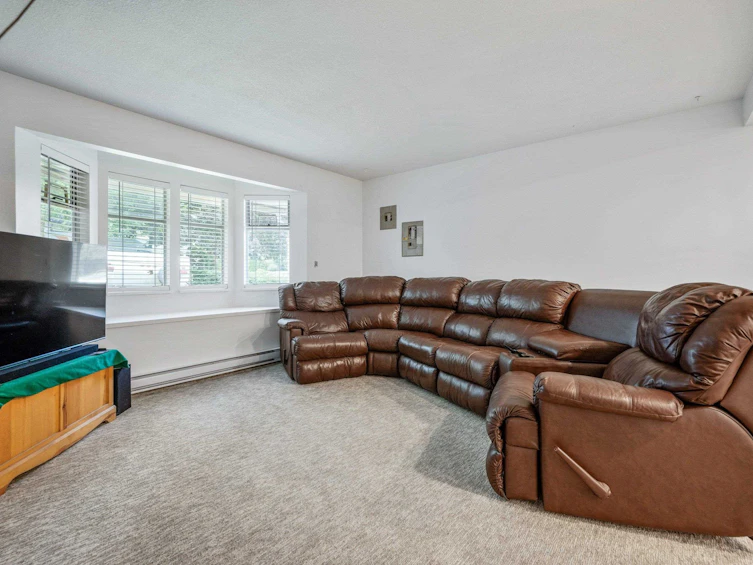 2216 152a Street, Surrey, BC, V4A 4R1 - 22