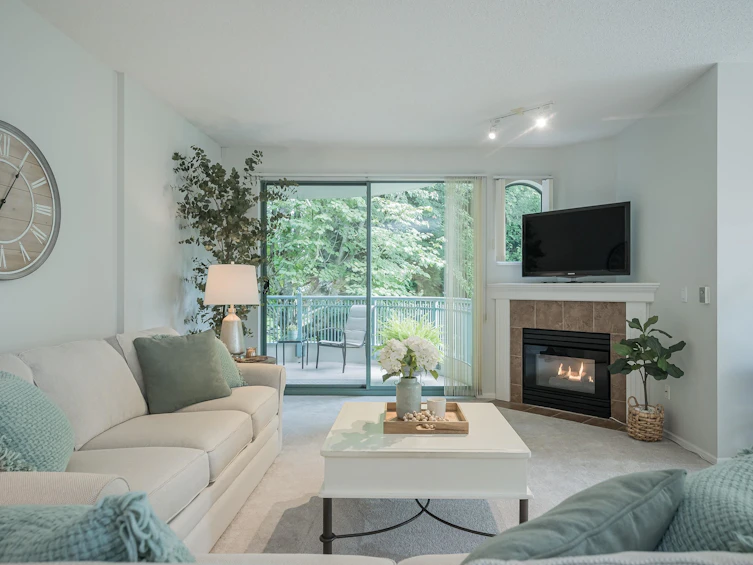 207-1745 Martin Drive, Surrey, BC, V4A 9T5 - 4