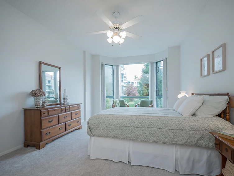 207-1745 Martin Drive, Surrey, BC, V4A 9T5 - 19